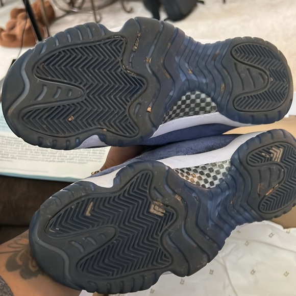 Women’s Air Jordan 11 Retro - Used! 🤩🤩🤩 - Picture 6 of 6